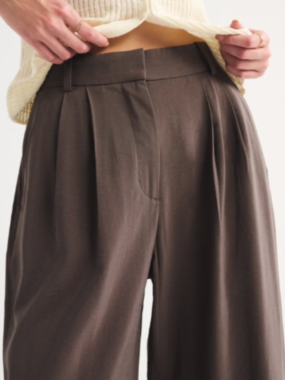 NWT - A&F Sloane Lightweight Crepe Tailored Wide Leg Pant (Brown)